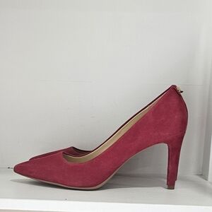 Michael Michael Kors Alina Flex  Suede Pionted Toe  Pump Heels Color Burgundy